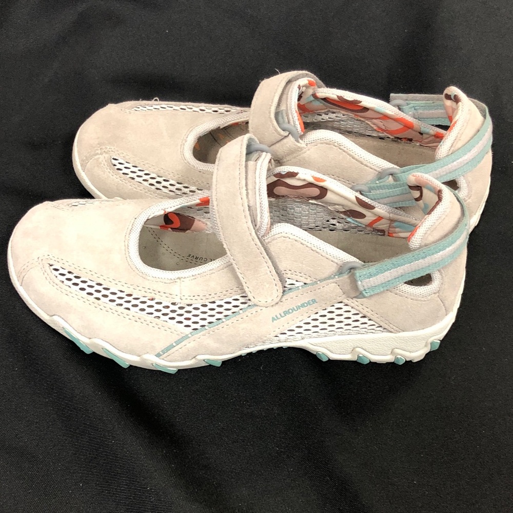 All rounder Nero Solid Suede Mary Jane-like Sneakers with Light Blue Trim